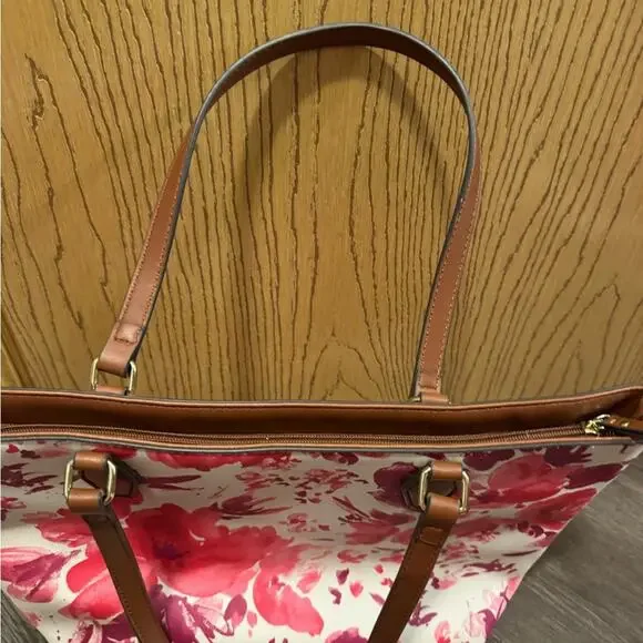 Anne Klein Floral Shoulder Bag For Spring - Picture 8 of 9